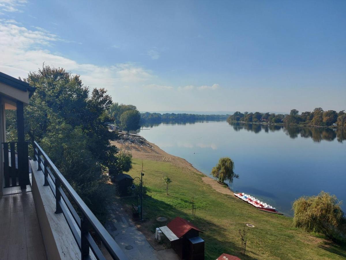 Casa D Argento Lägenhet Veliko Gradište Exteriör bild