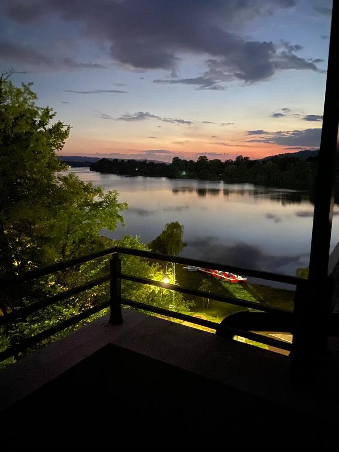 Casa D Argento Lägenhet Veliko Gradište Exteriör bild